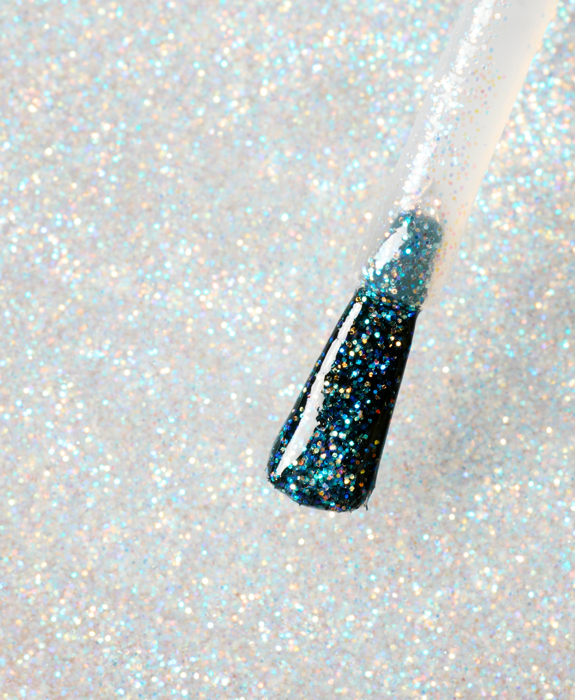 Utterly Charming Colour Confidence nail polish brush swatch