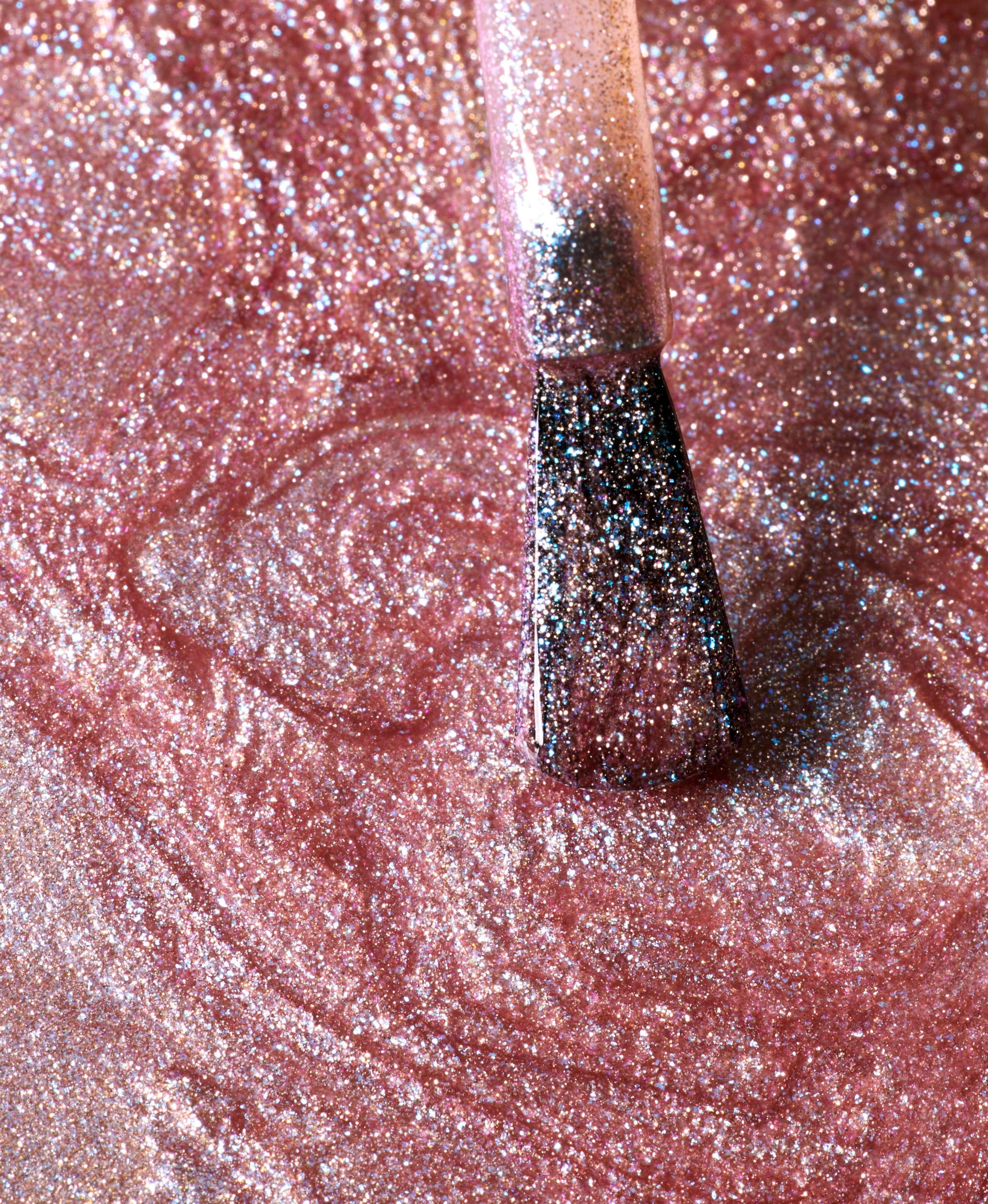 Ode to a Sparkle Colour COnfidence nail polish brush swatch