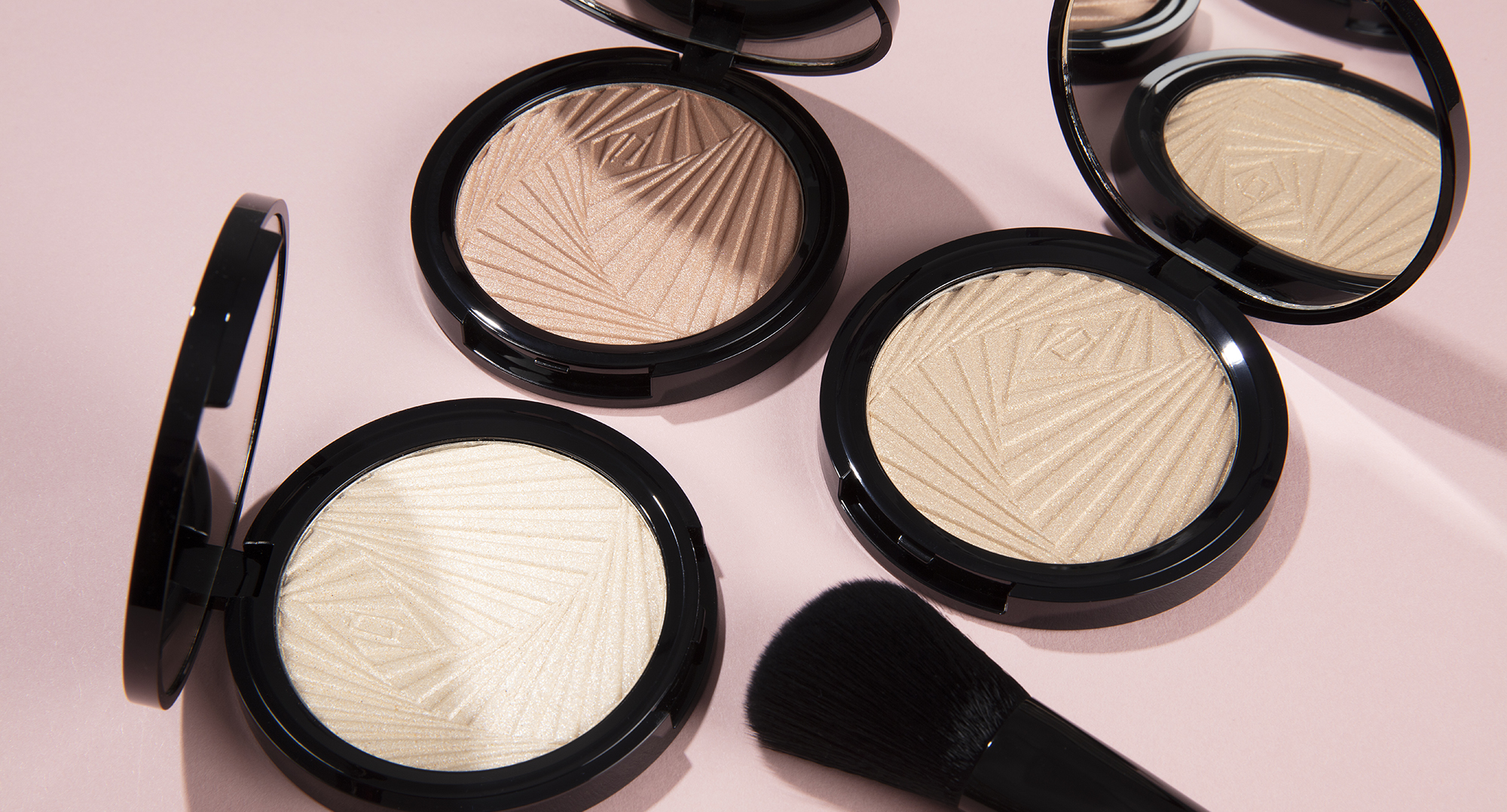 Light Loving Illuminator Powder Highlighter