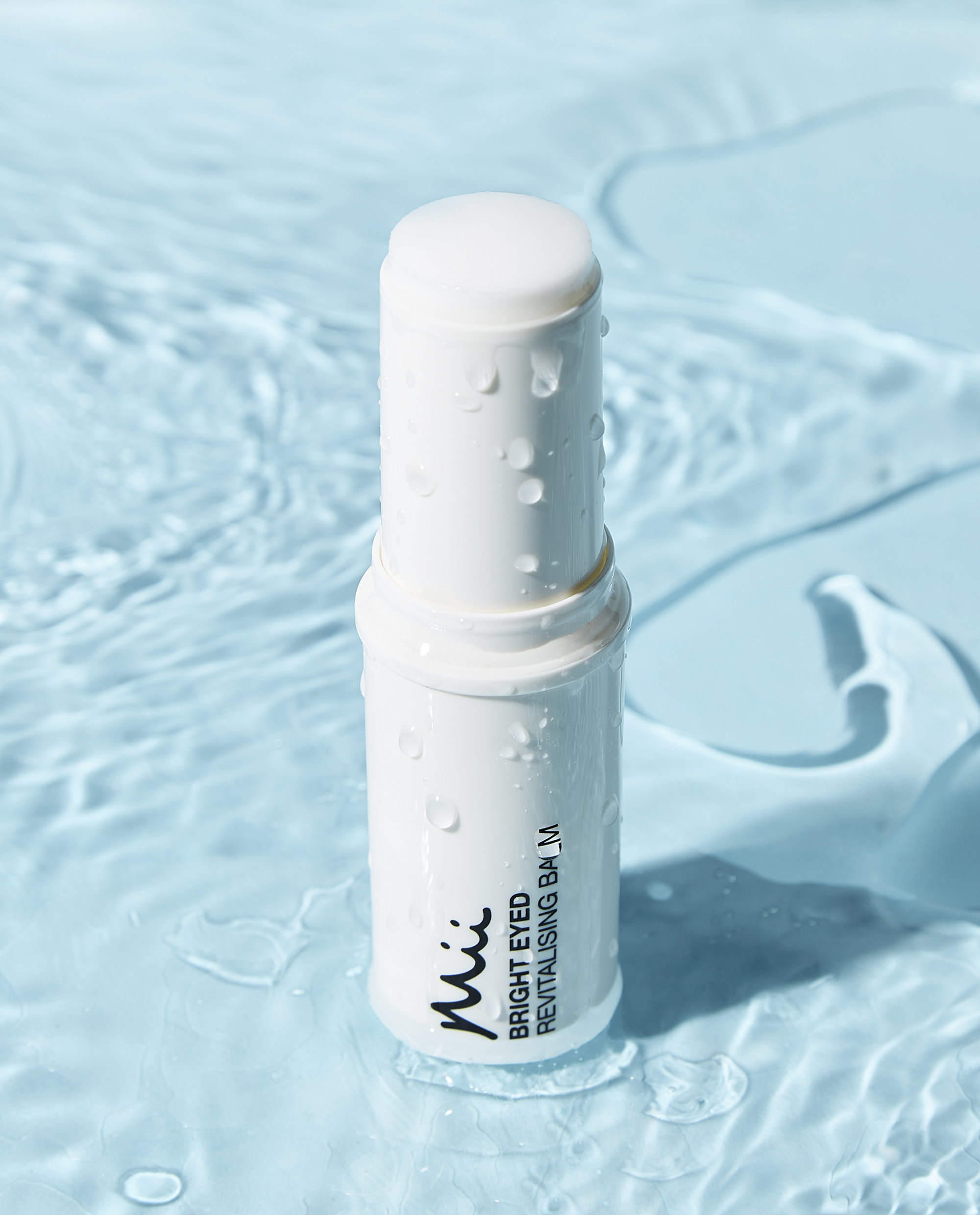 Bright Eyed Revitalising Balm in liquid