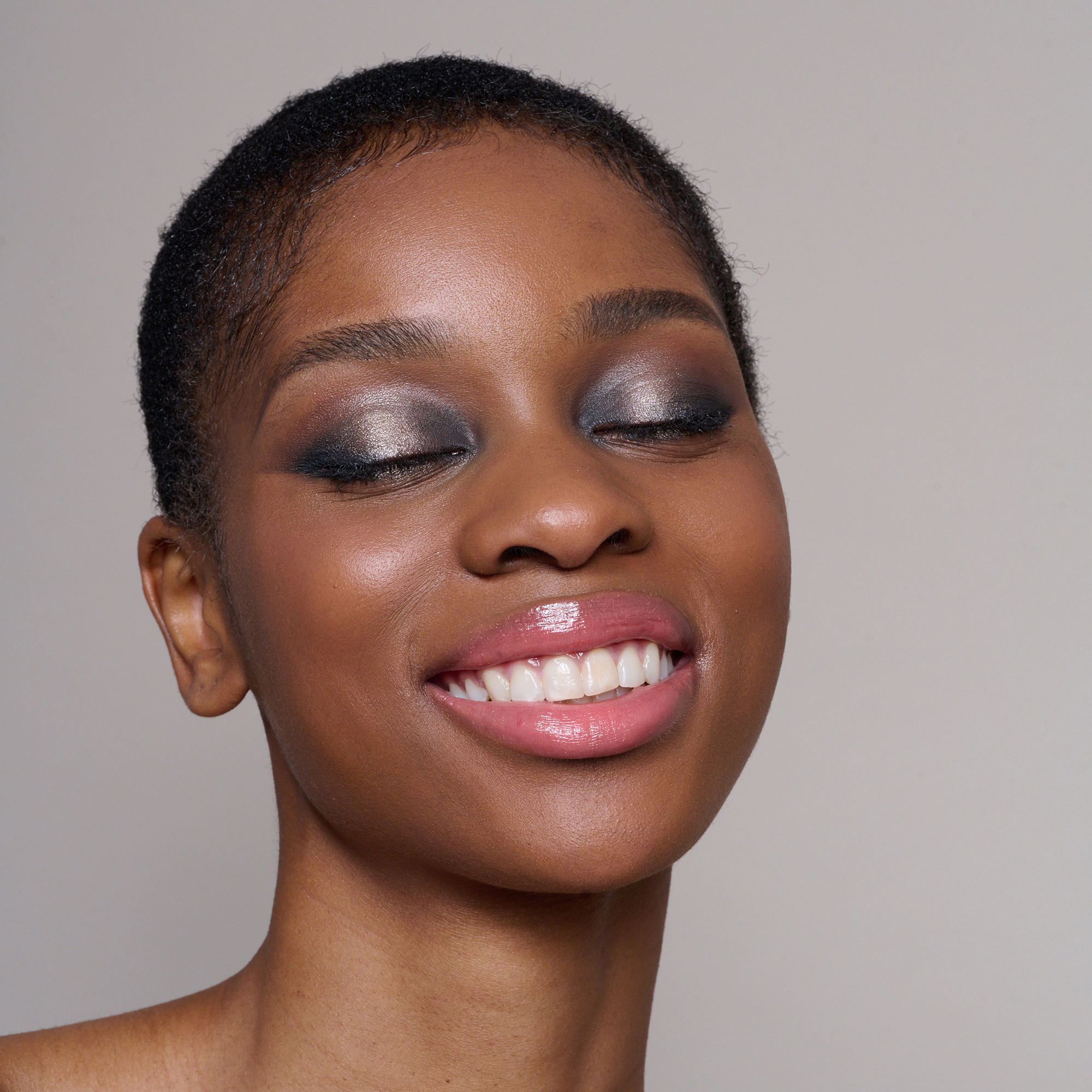 SBL1_CV05_BBS4_LLS4_CE2_BPBR_SuperBoost_CheekVeil_BBCream04_Luscious_CosmosMoonShimmer_BrowDetailer_Model2_2000x2000