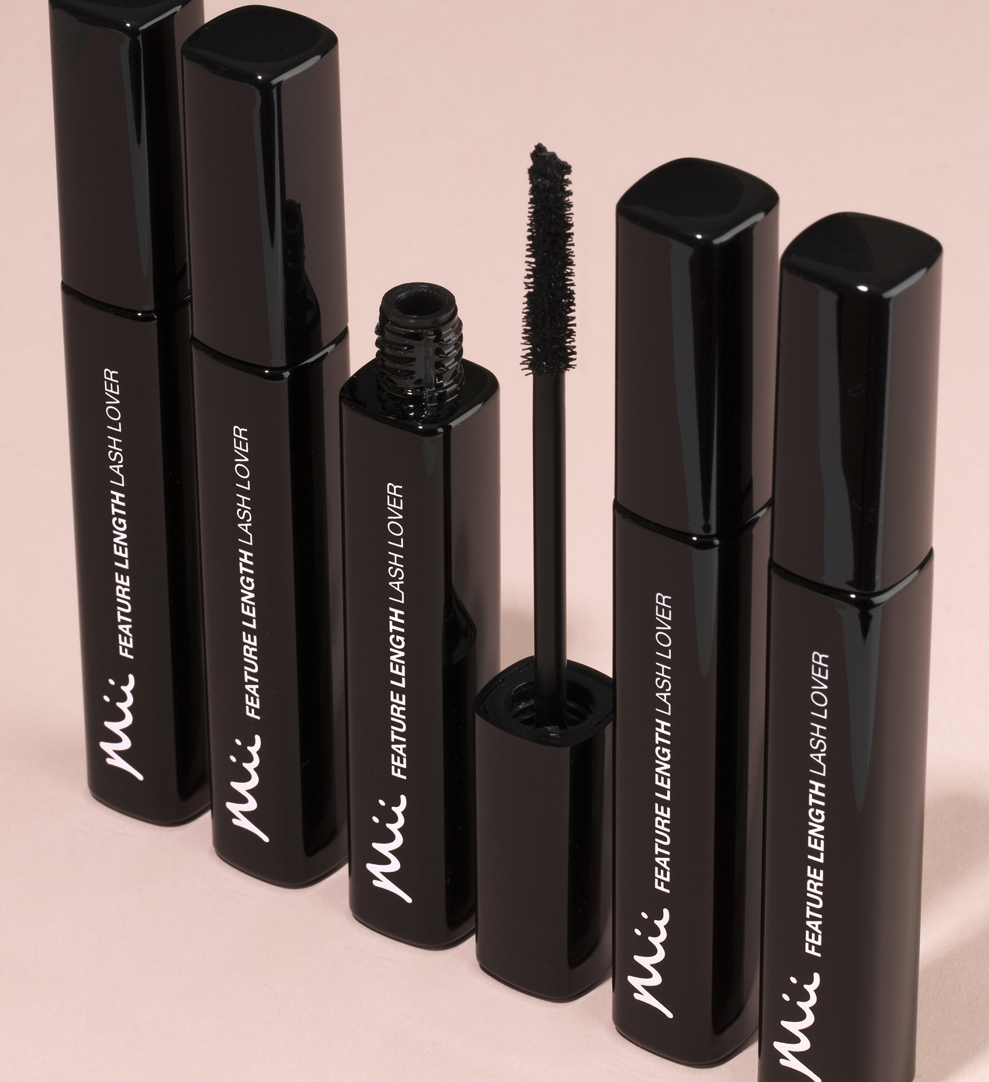 Feature Length Lash Lover Mascara