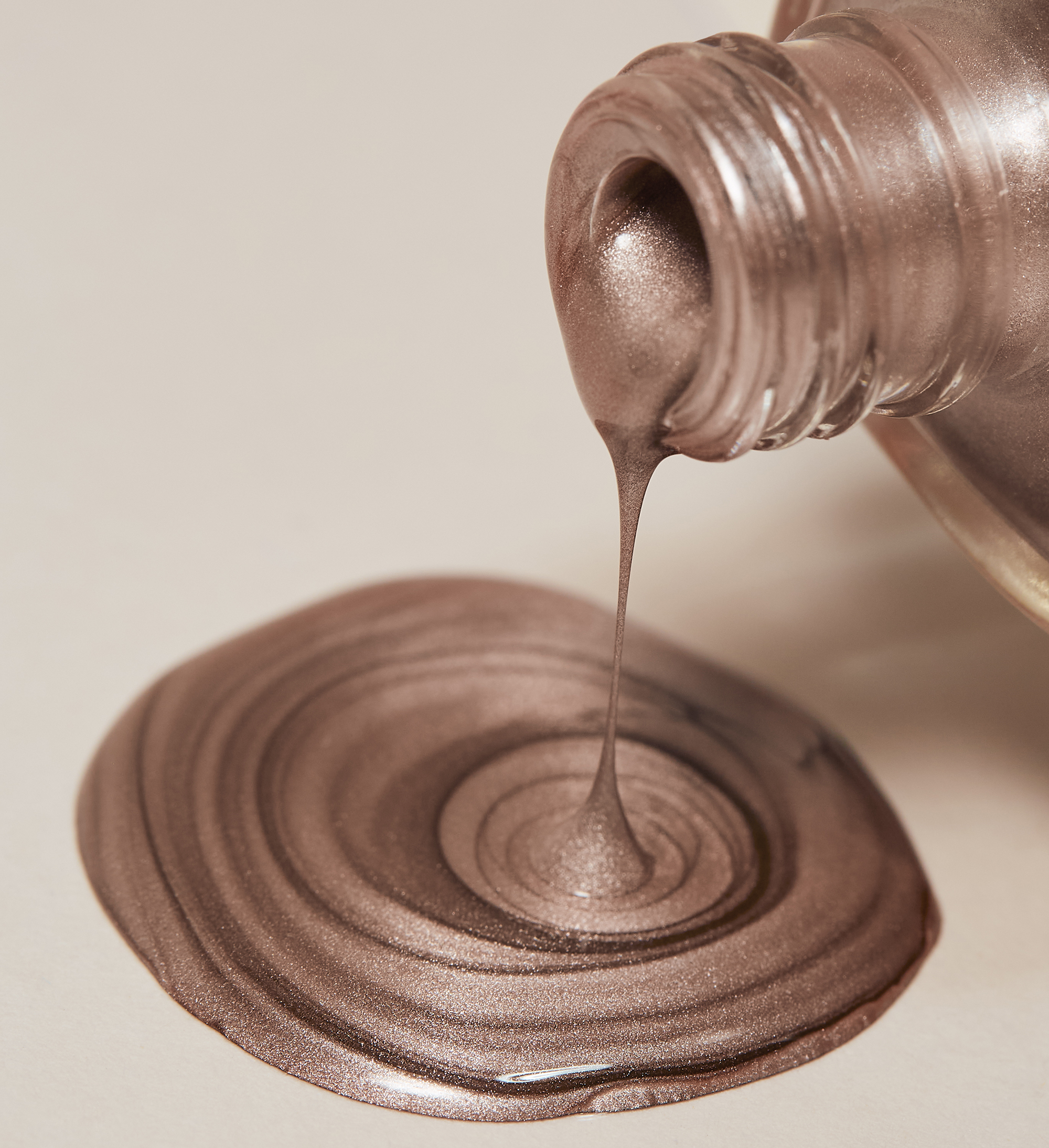 MC162_TowersTiaras_ColourConfidence_Swatch_2_2000x2188