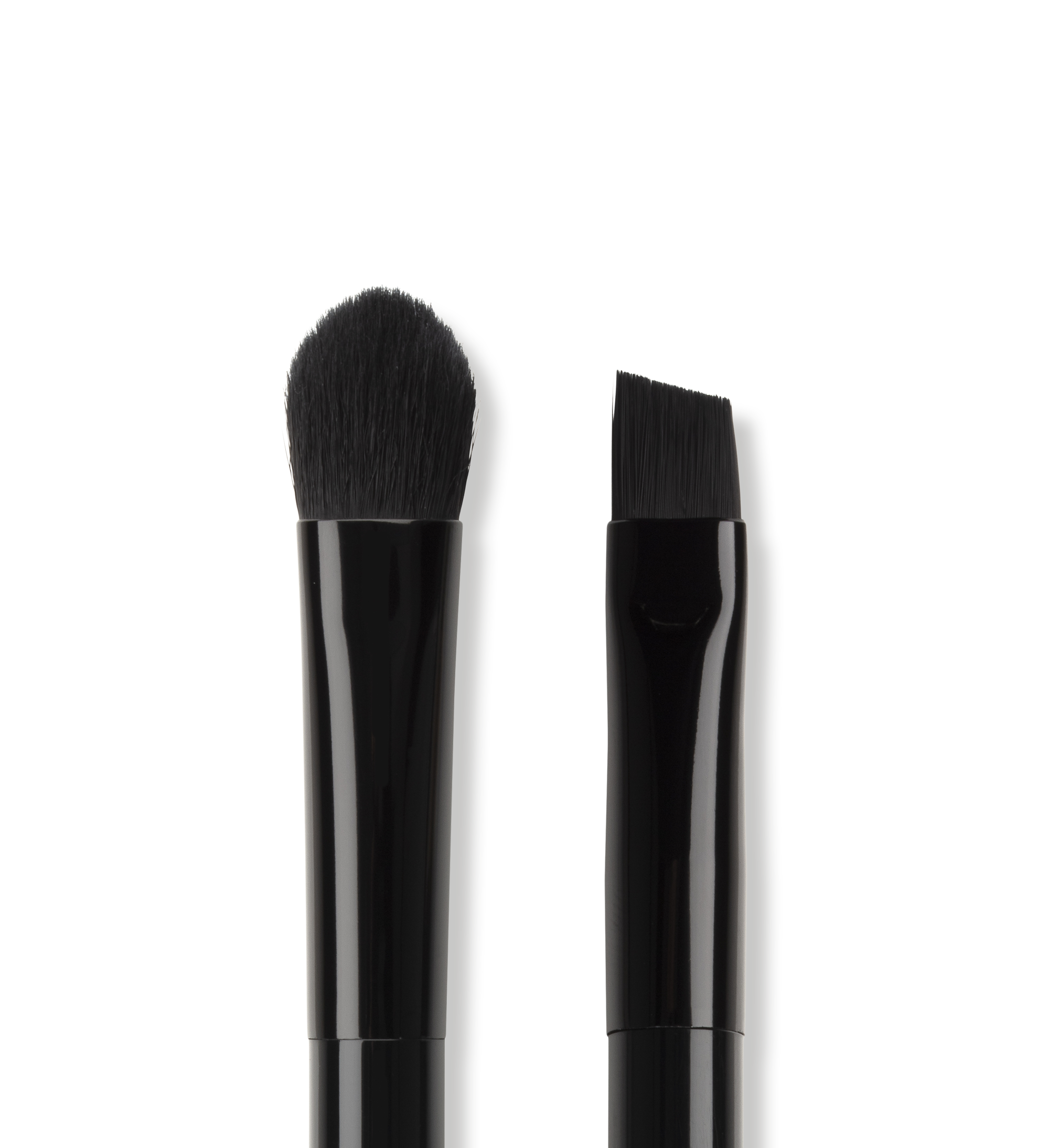 Close up of Eye Apply & Define Eyeshadow Brush