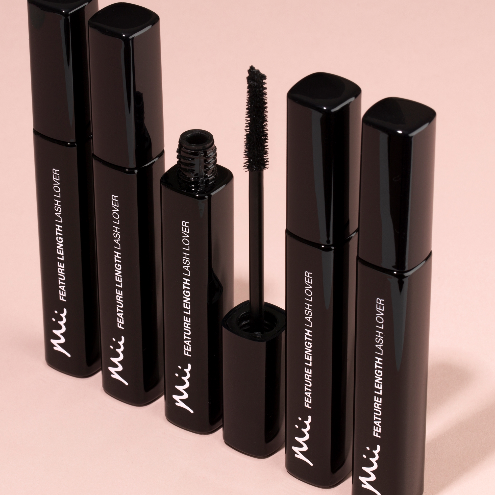 Feature Length Lash Lover Mascara