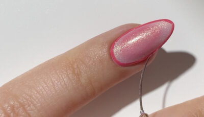 Vibrant aura manicure