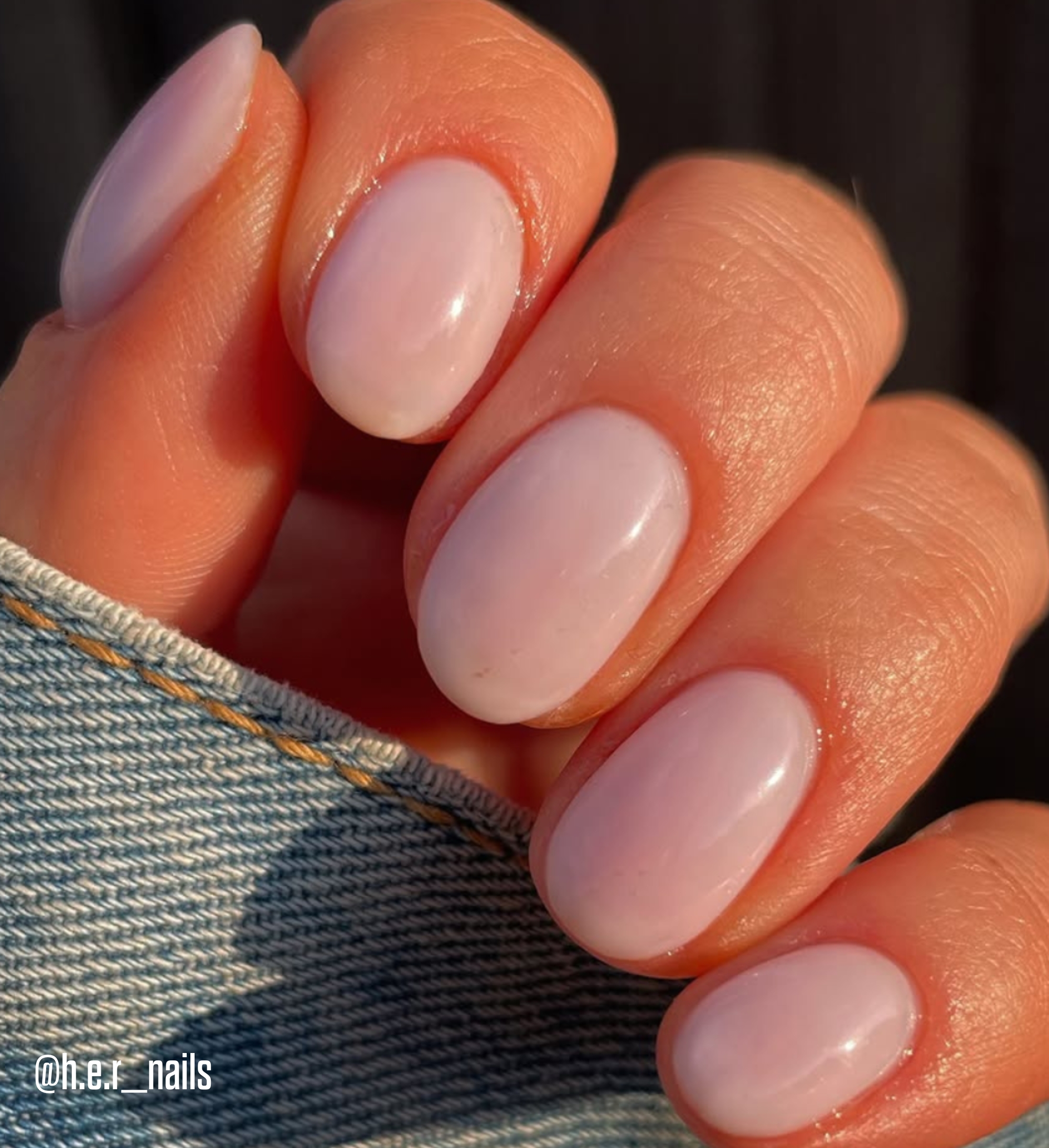 Model wearing Colour Confidence Hopeful Blush nail polish