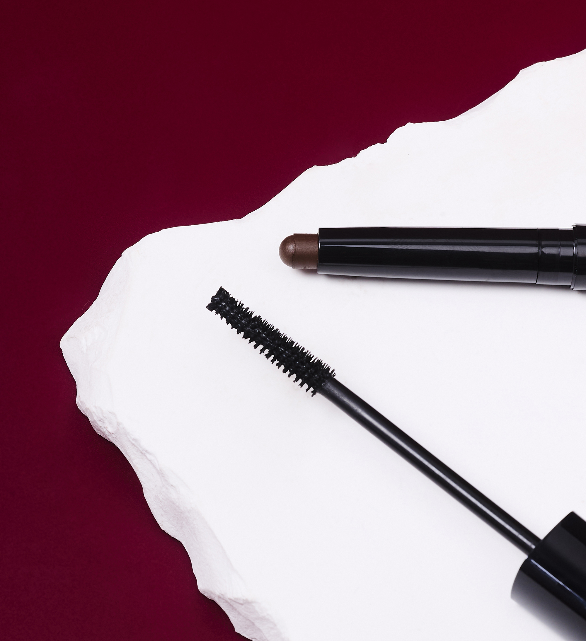 Image of Dramatic Eye Mascara and Eyeshadow Duo in shade Walnut