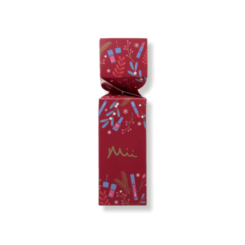 Packshot of Christmas Cracker in Cranberry