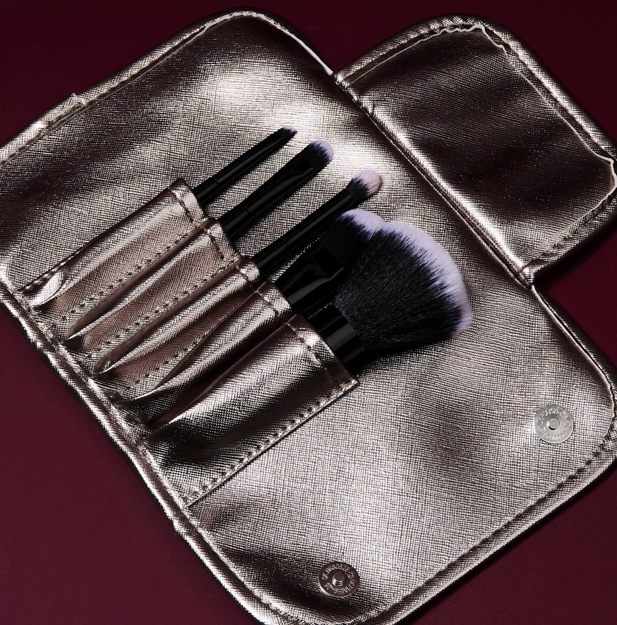 Brush set stylised image