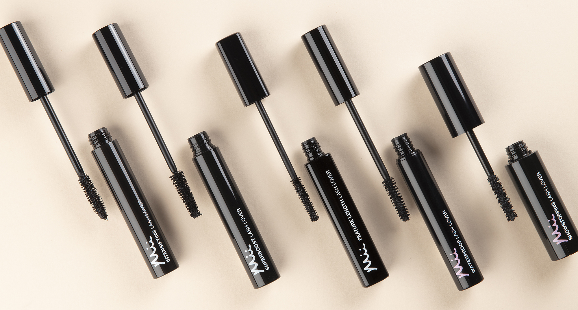 Lineup of Mii mascaras