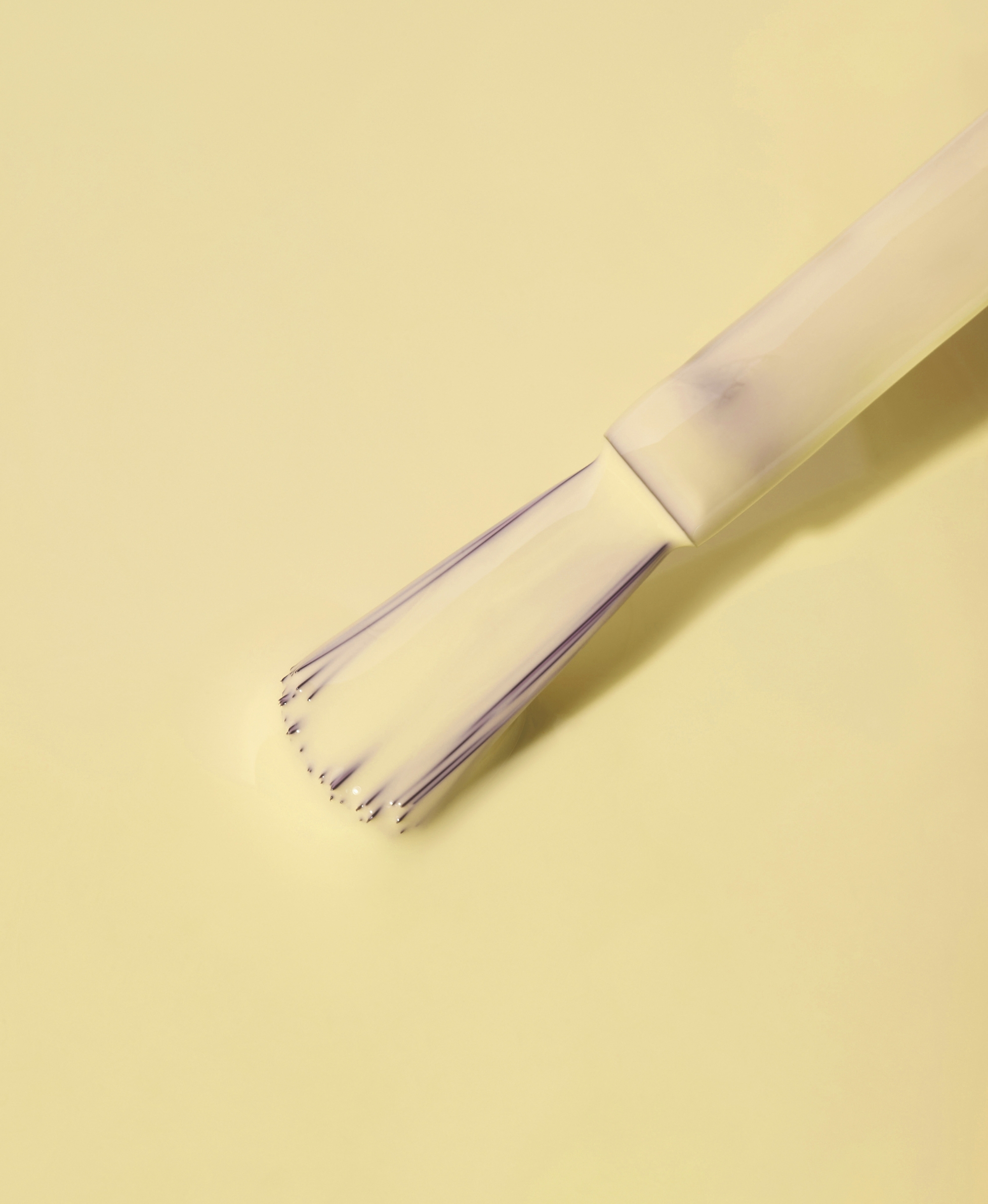 Lemon Sherbert Colour Confidence nail polish brush swatch