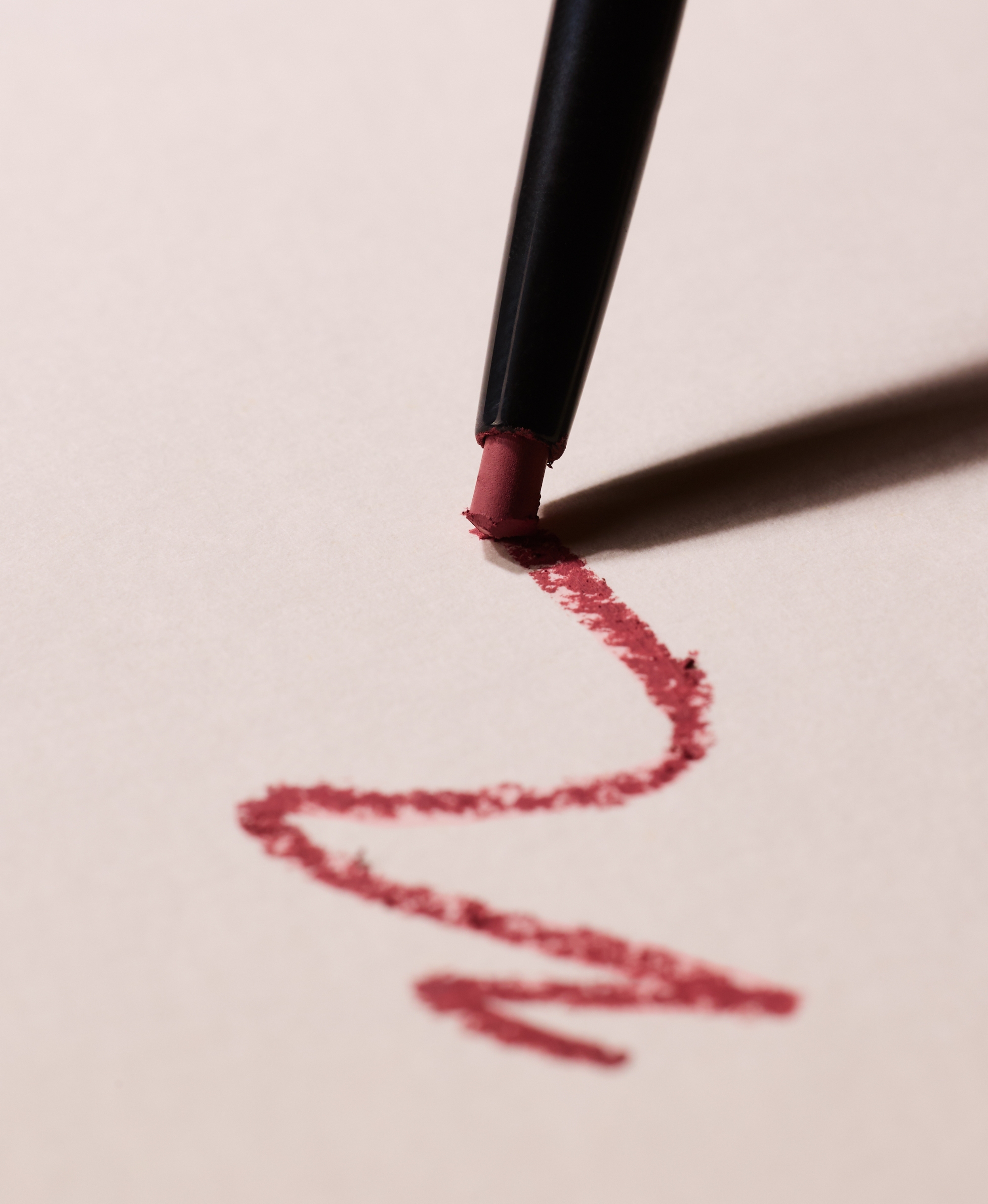 Contour Lip Liner in Rosebud swatch