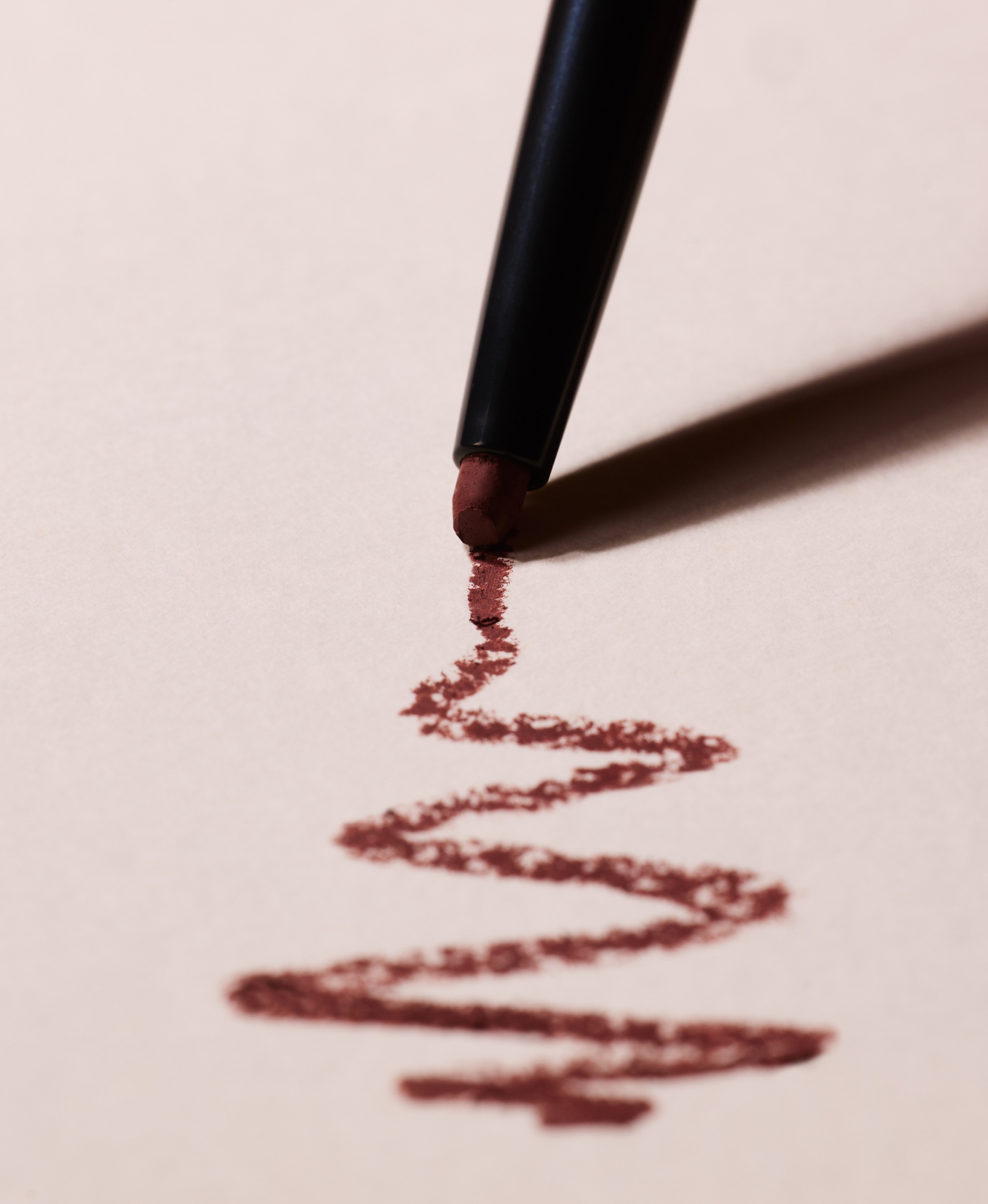 Contour Lip Liner in Coffe Roast swatch