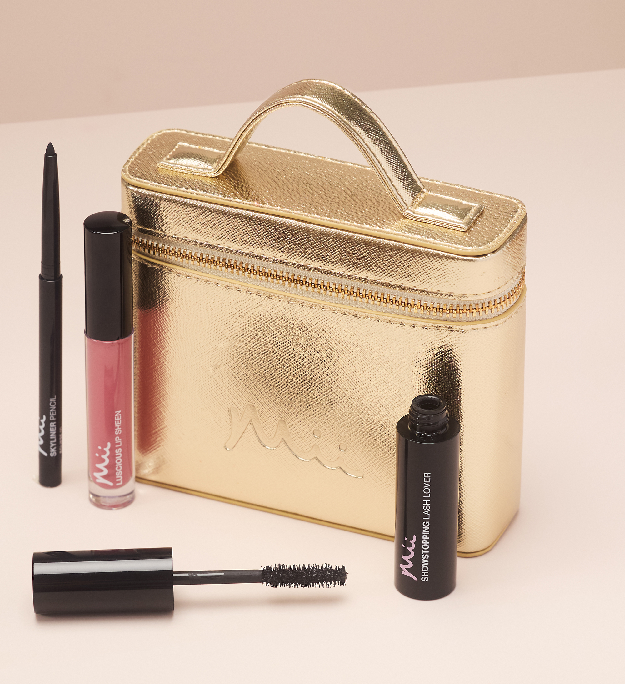 EVS_Essentials-Vanity-Set_HL02_LLS3_IL01A